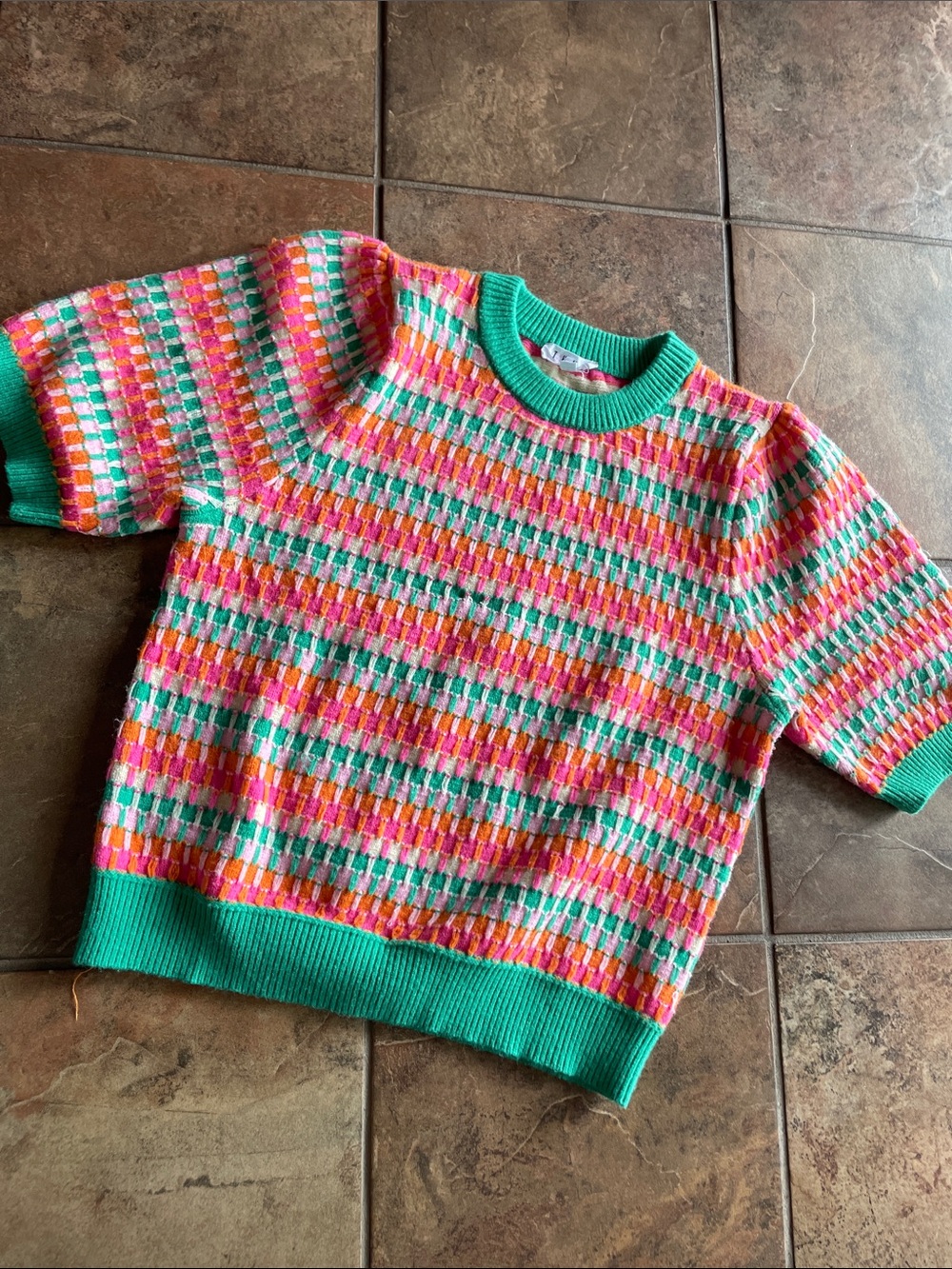 THML Short Sleeved Sweater - Picture 3 of 4